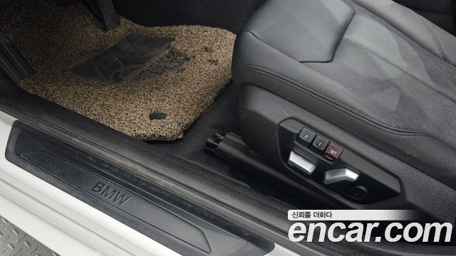 BMW Gran Turismo 2018 — photo 32