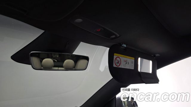 Tesla Model Y 2026 — photo 32
