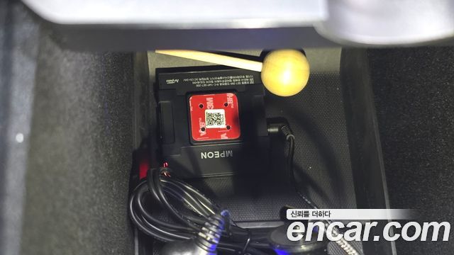Tesla Model Y 2026 — photo 33