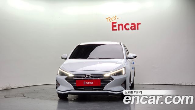 Hyundai AVANTE 2020 — photo 3