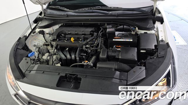 Hyundai AVANTE 2020 — photo 6