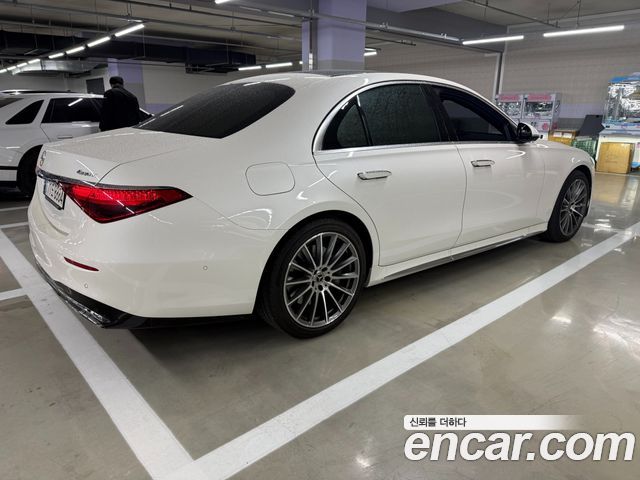 Mercedes-Benz S-Class 2023 — photo 2