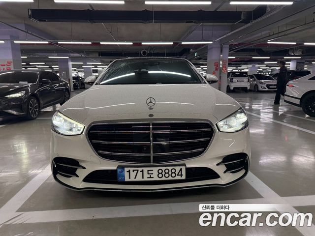 Mercedes-Benz S-Class 2023 — photo 3