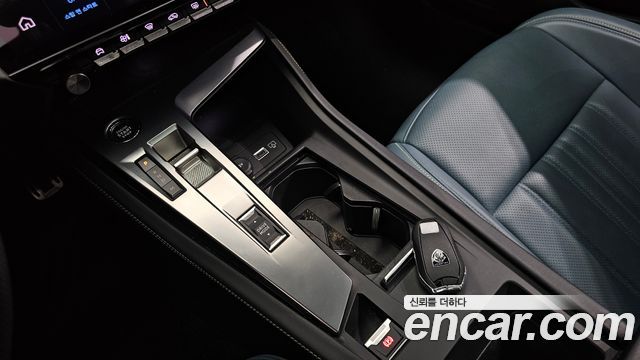 Peugeot 408 2023 — photo 12