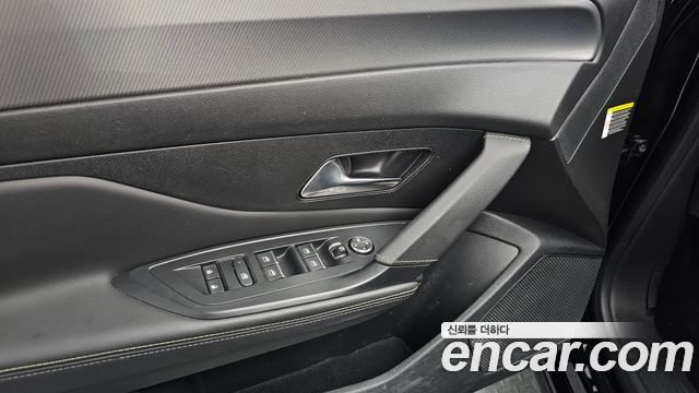 Peugeot 408 2023 — photo 39