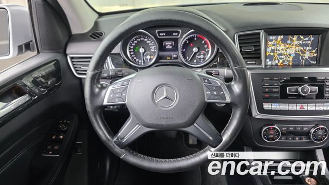 Mercedes-Benz M-class 2014 — photo 20