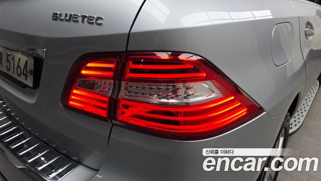 Mercedes-Benz M-class 2014 — photo 9