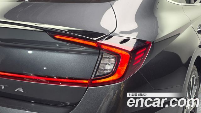Hyundai Sonata 2020 — photo 9