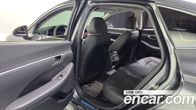 Hyundai Sonata 2020 — photo 16