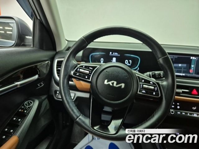 Kia Seltos 2023 — photo 11