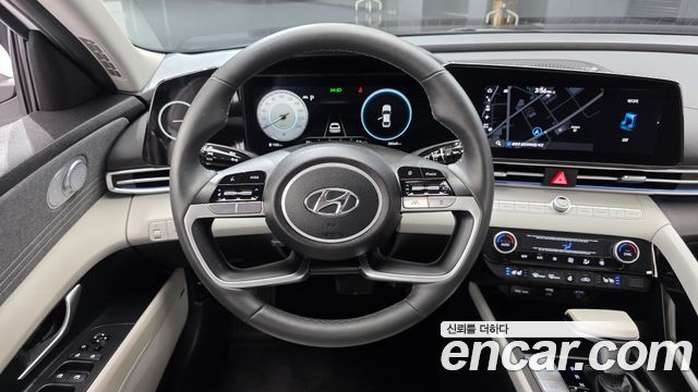 Hyundai AVANTE 2021 — photo 19