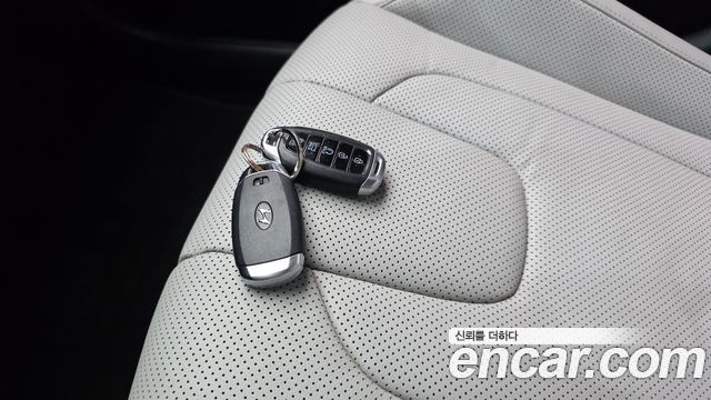 Hyundai AVANTE 2021 — photo 26