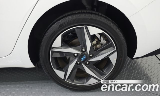 Hyundai AVANTE 2021 — photo 7