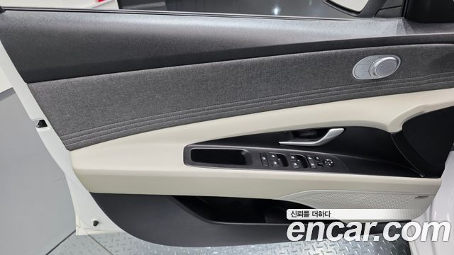 Hyundai AVANTE 2021 — photo 14