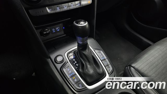 Hyundai Kona 2018 — photo 12