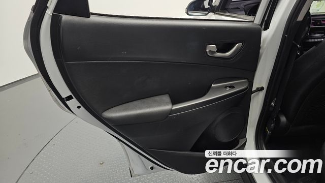 Hyundai Kona 2018 — photo 15