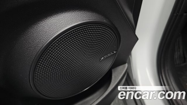Hyundai Kona 2018 — photo 30