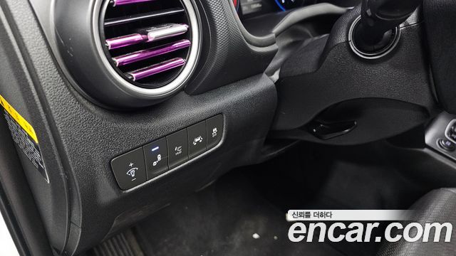 Hyundai Kona 2018 — photo 31
