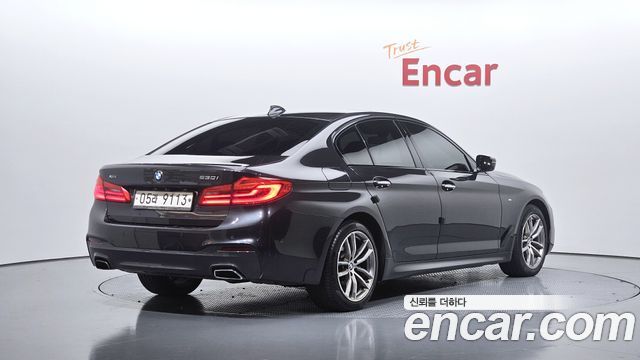 BMW 5-Series 2017 — photo 2