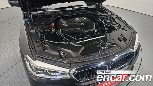 BMW 5-Series 2017 — photo 6