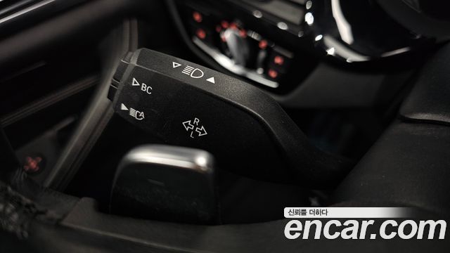 BMW 5-Series 2017 — photo 30
