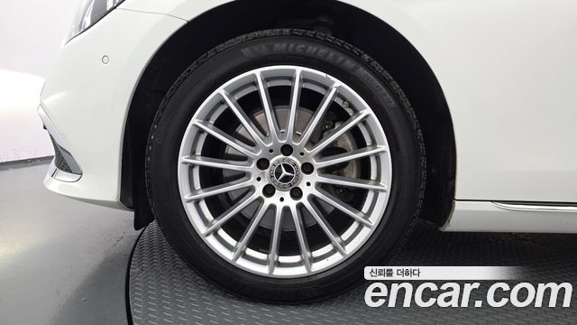 Mercedes-Benz E-Class 2021 — photo 5