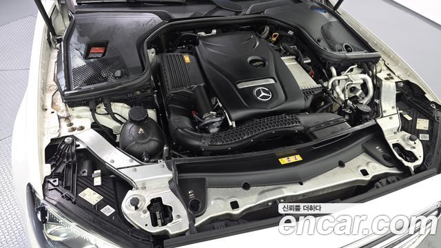 Mercedes-Benz E-Class 2021 — photo 6