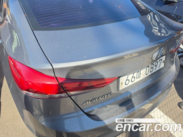 Hyundai AVANTE 2016 — photo 3