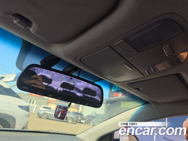 Hyundai AVANTE 2016 — photo 11