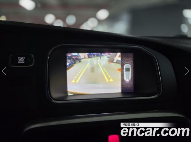 Volvo V40 2018 — photo 9