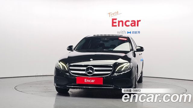 Mercedes-Benz E-Class 2019 — photo 3