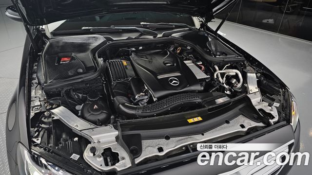 Mercedes-Benz E-Class 2019 — photo 6