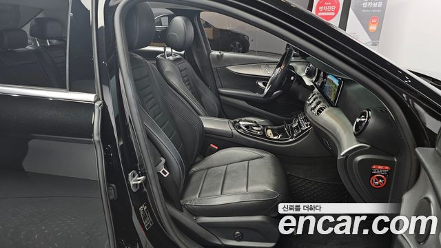 Mercedes-Benz E-Class 2019 — photo 13