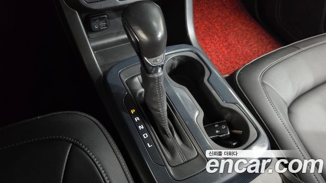 Chevrolet Korea Colorado 2022 — photo 12