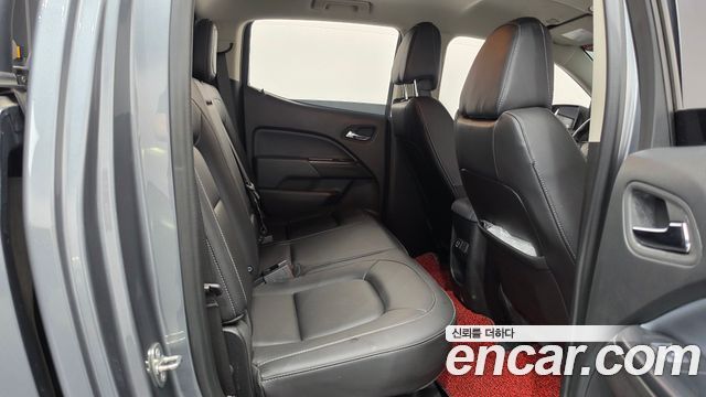 Chevrolet Korea Colorado 2022 — photo 17