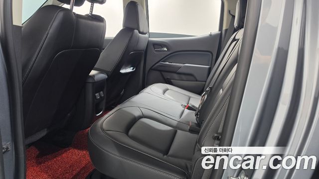Chevrolet Korea Colorado 2022 — photo 24