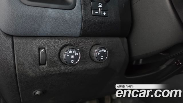 Chevrolet Korea Colorado 2022 — photo 26