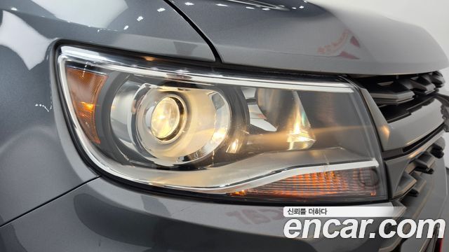 Chevrolet Korea Colorado 2022 — photo 8