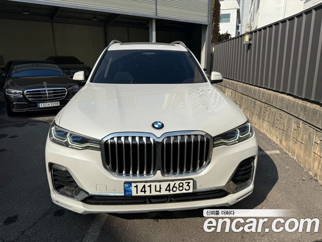 BMW X7 2022 — photo 3