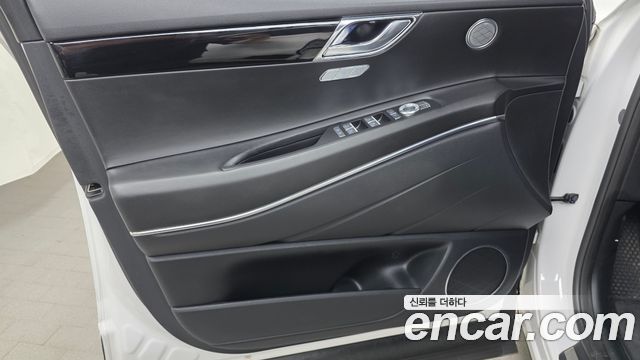 Genesis GV80 2022 — photo 14