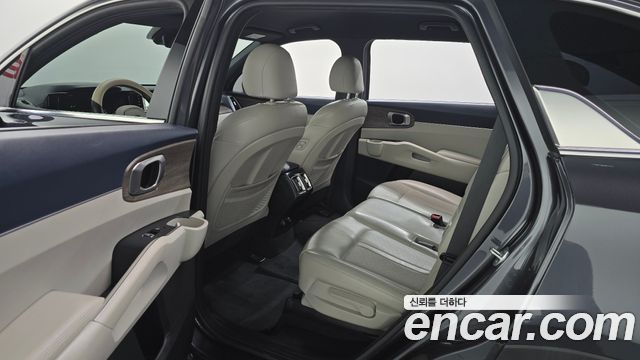 Kia Sorento 2021 — photo 12