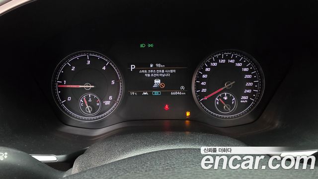 Hyundai Santafe 2023 — photo 11
