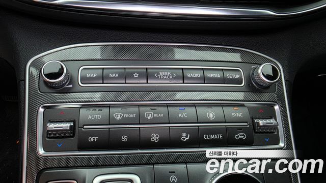 Hyundai Santafe 2023 — photo 26