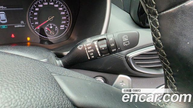 Hyundai Santafe 2023 — photo 29