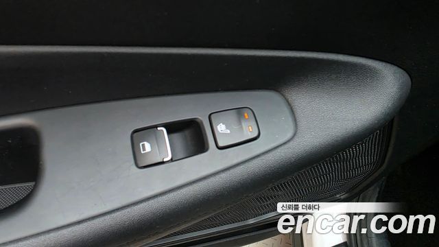 Hyundai Santafe 2023 — photo 31