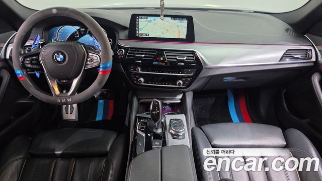 BMW 5-Series 2018 — photo 7