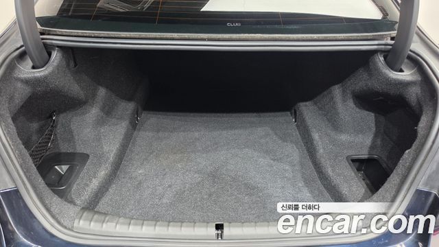 BMW 5-Series 2018 — photo 19
