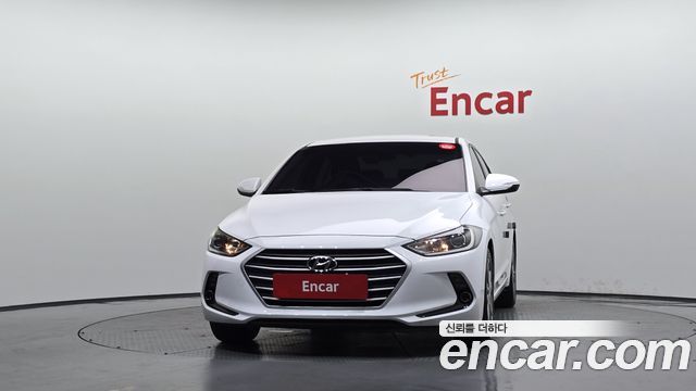 Hyundai AVANTE 2018 — photo 3