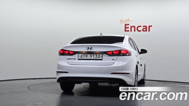 Hyundai AVANTE 2018 — photo 4