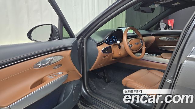 Genesis GV70 2021 — photo 13